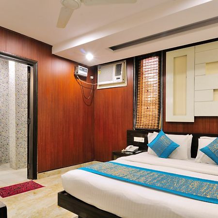 Hotel Gold Star Inn - Paharganj Yeni Delhi Dış mekan fotoğraf