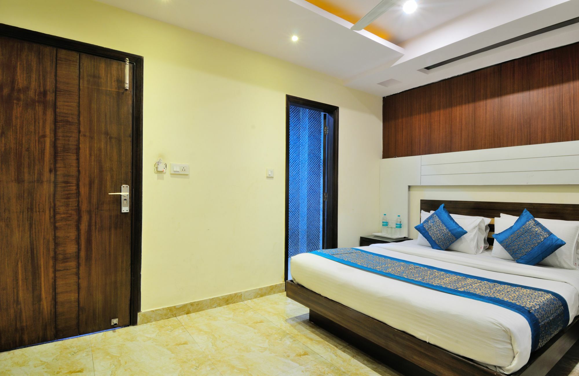 Hotel Gold Star Inn - Paharganj Yeni Delhi Dış mekan fotoğraf