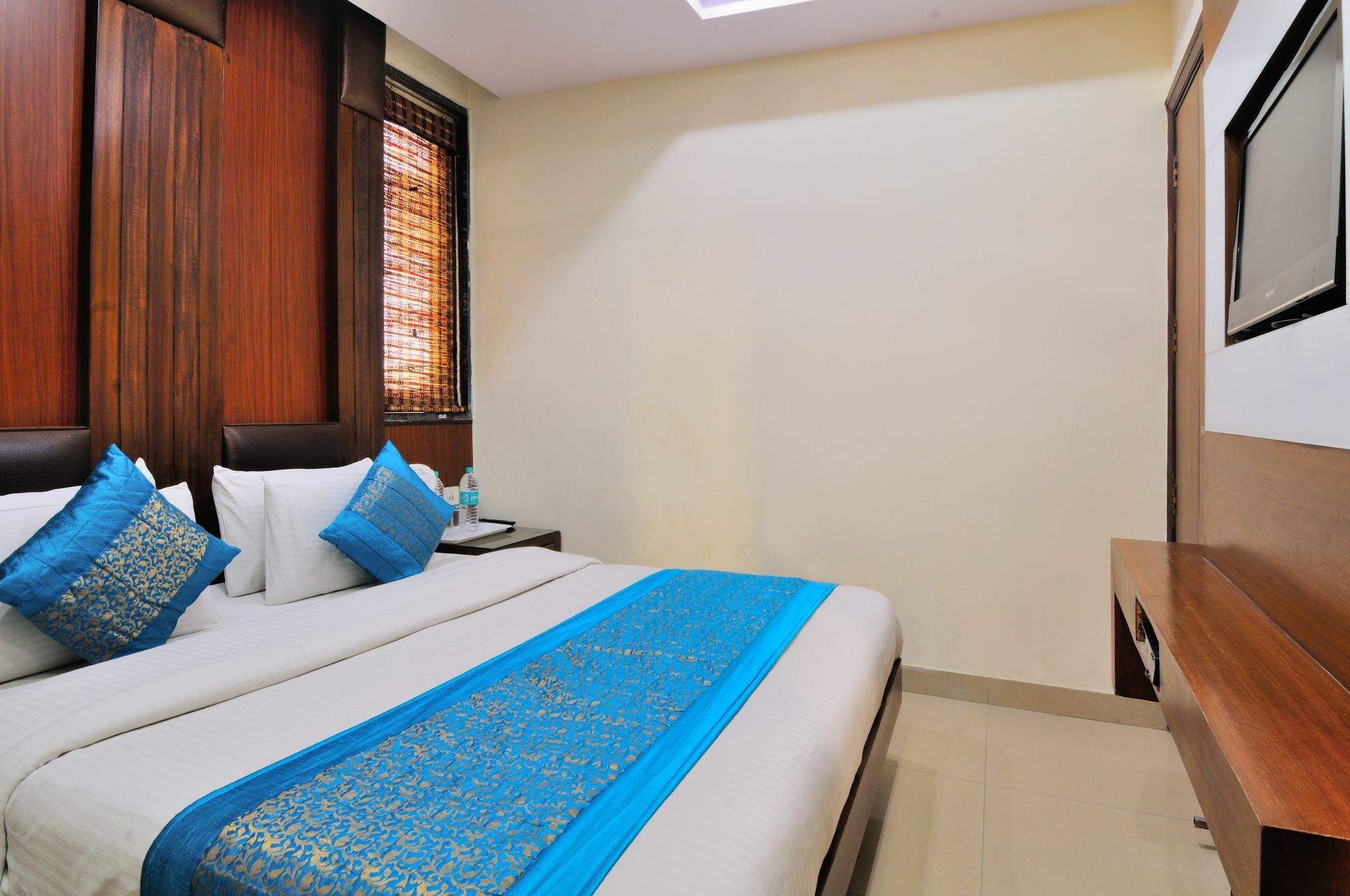 Hotel Gold Star Inn - Paharganj Yeni Delhi Dış mekan fotoğraf